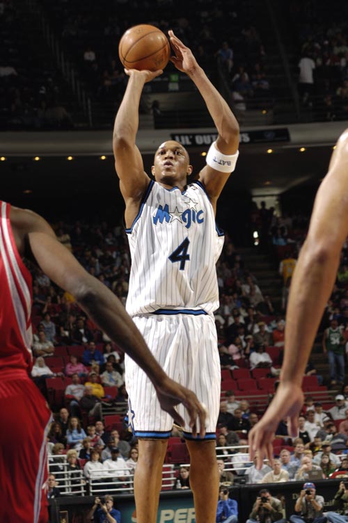 西甲主席特瓦斯：未来会争取在中国举办一场正式的西甲联赛（西甲主席特瓦斯：未来将力争在中国举办一场正式的西甲比赛）