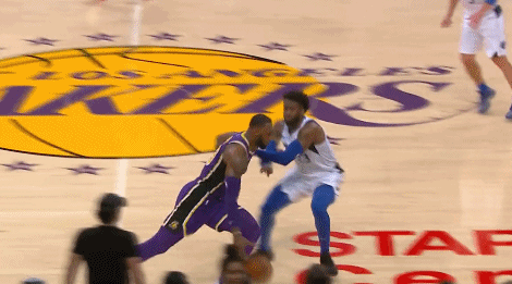 罗马3-1客胜克雷莫内塞登顶意甲，苏莱、埃文-弗格森、利马破门（罗马客场3-1力克克雷莫内塞登顶意甲，苏莱、埃文-弗格森、利马相继破门）