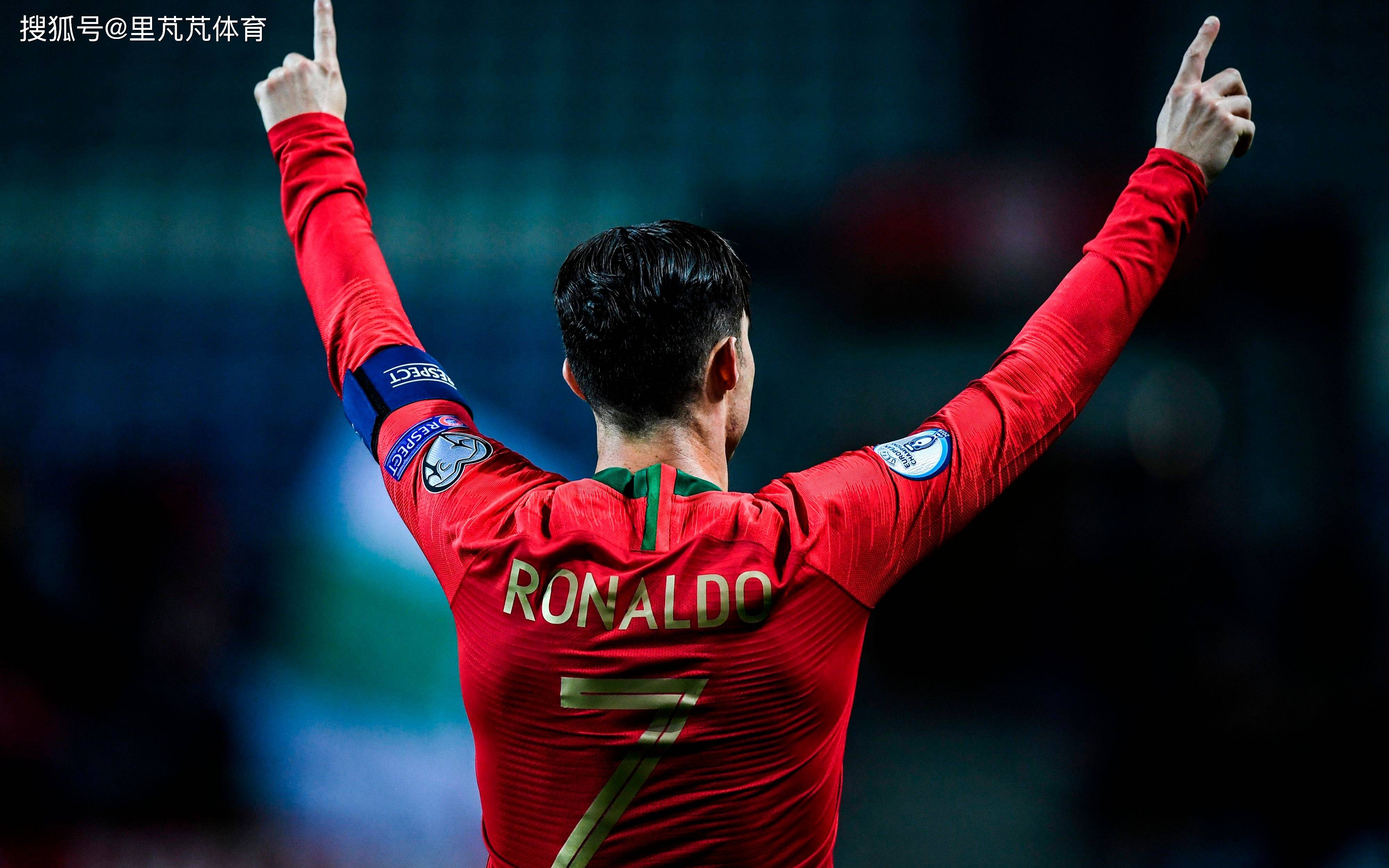 巴恩斯对战曼城全场数据：2粒进球，18次传球16次成功（巴恩斯战曼城表现：梅开二度，18次传球16次成功）