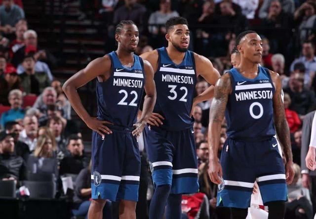 邓加：巴西94年就有欧洲风格；巴西足球DNA是克服生活的逆境（邓加：1994年的巴西已显欧洲化风格，巴西足球的DNA是战胜生活逆境）