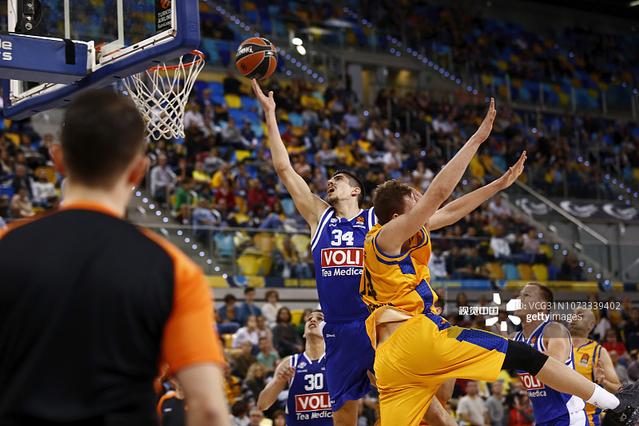 瓜帅：梅西、莱万和哈兰德都是进球机器，很荣幸执教过他们（瓜迪奥拉：梅西、莱万和哈兰德皆为进球机器，能执教他们深感荣幸）