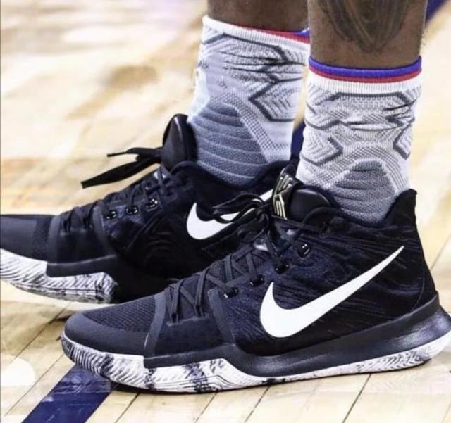 曼城天才边锋突传离队！热刺冬窗瞄准5000万镑猎物（曼城新星边锋或将离队？热刺冬窗锁定5000万镑目标）