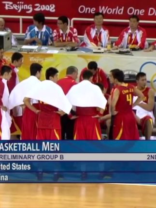 美国总统特朗普荣获首届国际足联和平奖 因凡蒂诺为其颁奖（首届国际足联和平奖授予美国总统特朗普，因凡蒂诺亲自颁奖）