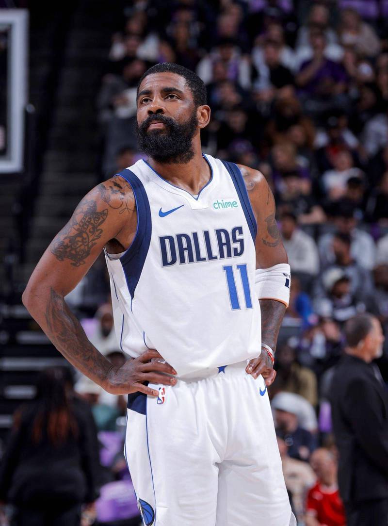 特瓦斯随行西班牙国王访华，向国内推广西甲联赛（特瓦斯随西班牙国王访华，助力西甲在华推广）