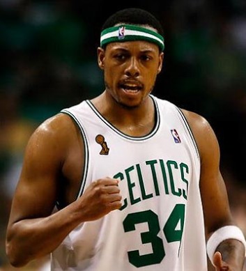 中国队三人晋级世界杯U型场地技巧决赛（中国队三将闯入世界杯U型场地技巧决赛）