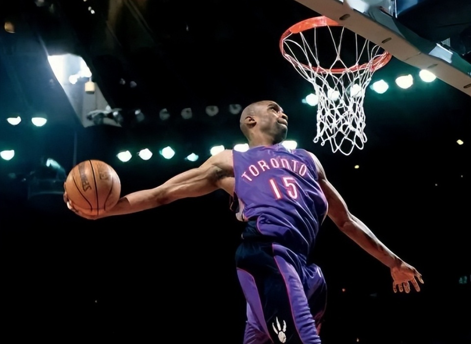 足协杯决赛门票共3.2万张，分区可能会根据售票情况调整（足协杯决赛投放3.2万张门票，分区将随销售情况动态调整）