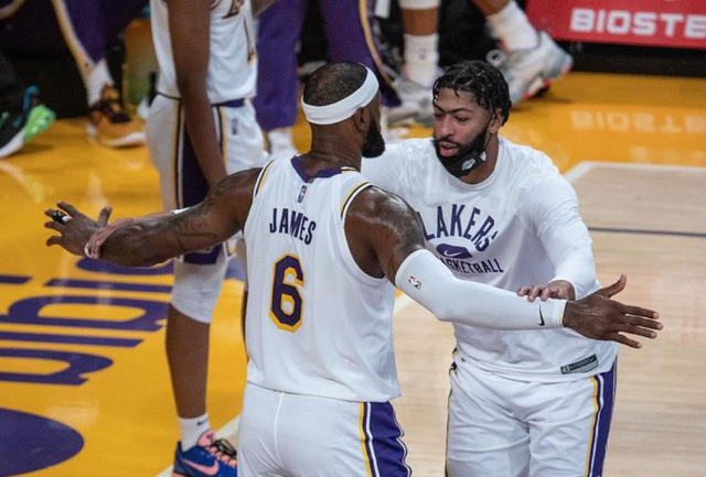 巴尔达诺：皇马想念克罗斯和莫德里奇，球队需要掌控比赛后腰（巴尔达诺：皇马怀念克罗斯与莫德里奇，球队亟需节奏掌控型后腰）