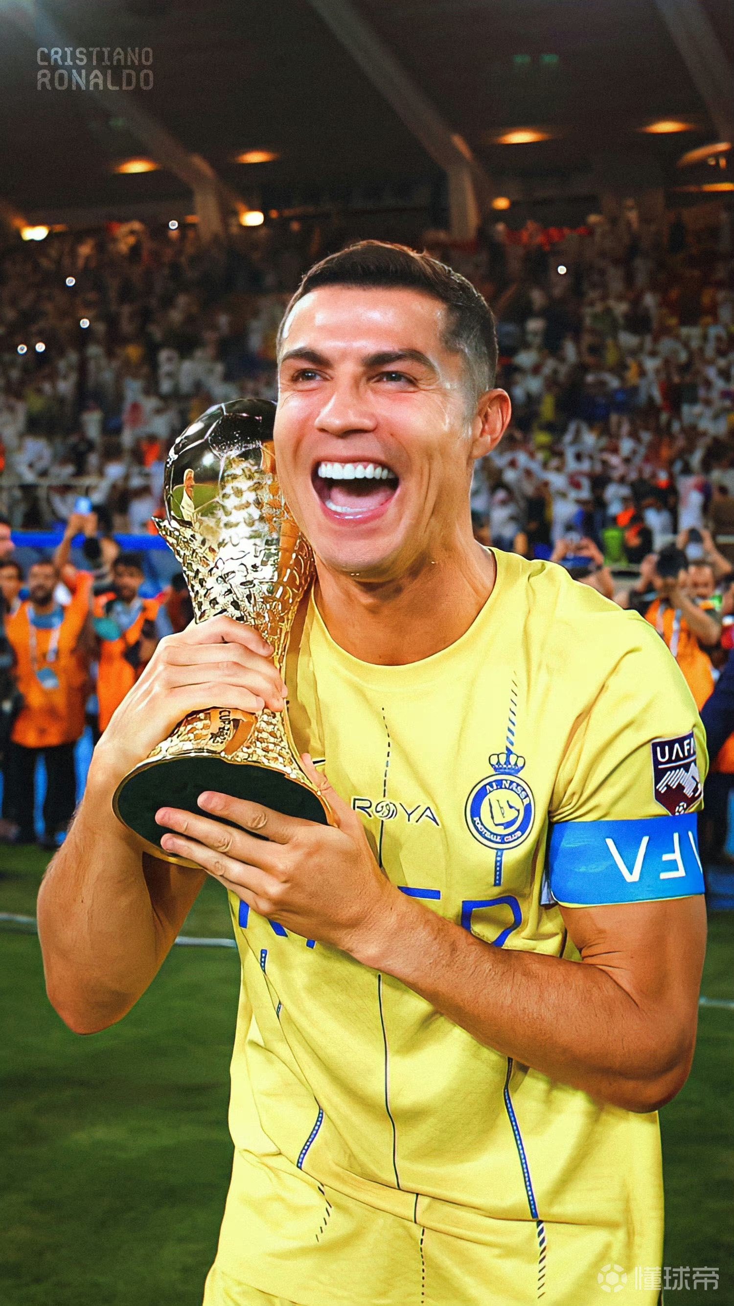 官方：意大利裁判马里亚尼将执法欧冠巴黎vs拜仁（官宣：意大利裁判马里亚尼将主哨欧冠巴黎对阵拜仁）