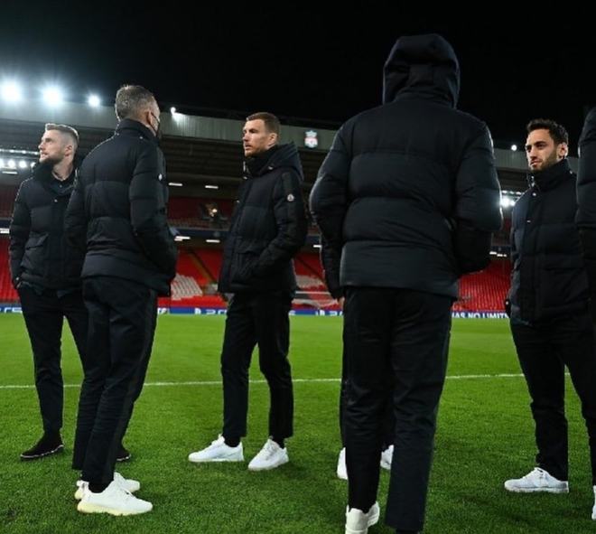 拉赫马尼：我们要庆祝，因为训练、工作就是为了让球迷高兴（拉赫马尼：应当庆祝，我们的训练与工作只为让球迷开心）