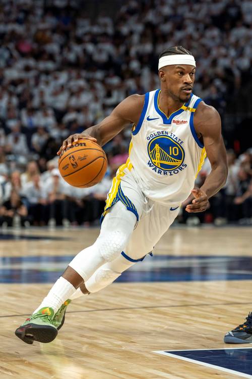 巴尔泰萨吉：现在谈意甲冠军为时过早；我有点像斯皮纳佐拉（巴尔泰萨吉：意甲争冠言之尚早；自评踢法有点像斯皮纳佐拉）