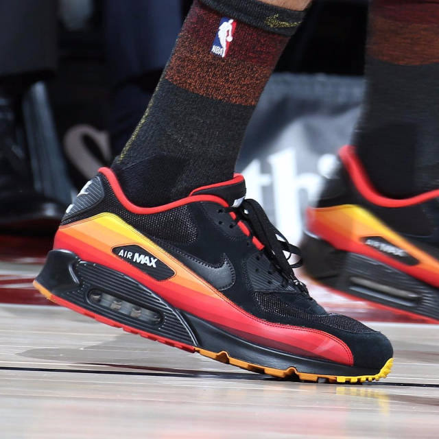 海登海姆vs弗赖堡：派林格、多施首发，金特尔、格里福出战（海登海姆迎战弗赖堡：派林格、多施先发，金特尔、格里福确认出战）