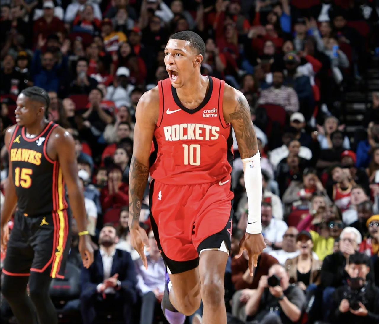 绝对死角，特拉布宗体育中场穆奇小角度任意球直接破门（穆奇小角度任意球直挂死角，特拉布宗体育中场精彩破门）