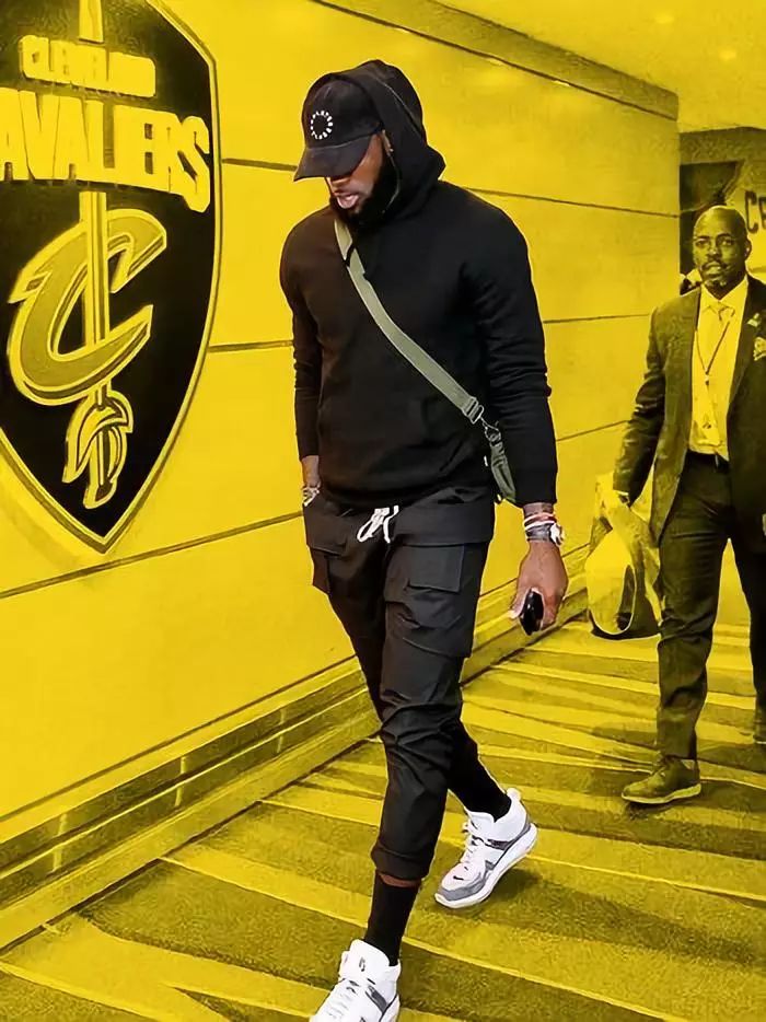 劳塔罗：我不在乎外界批评；有时间我会请全队吃烤肉（劳塔罗：无惧外界质疑，有空就请全队吃烧烤）